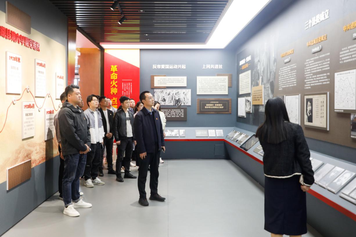 港产支部赴建湖廉政教育基地发展廉政实境教育2.jpg