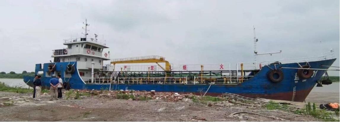 新滩投资公司赴大丰斗龙港发展加油船调研工作.jpg
