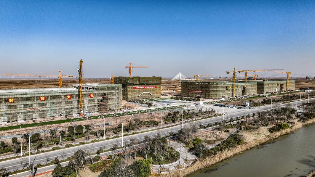 杨亚成查抄领导沉点项目建设2.jpg