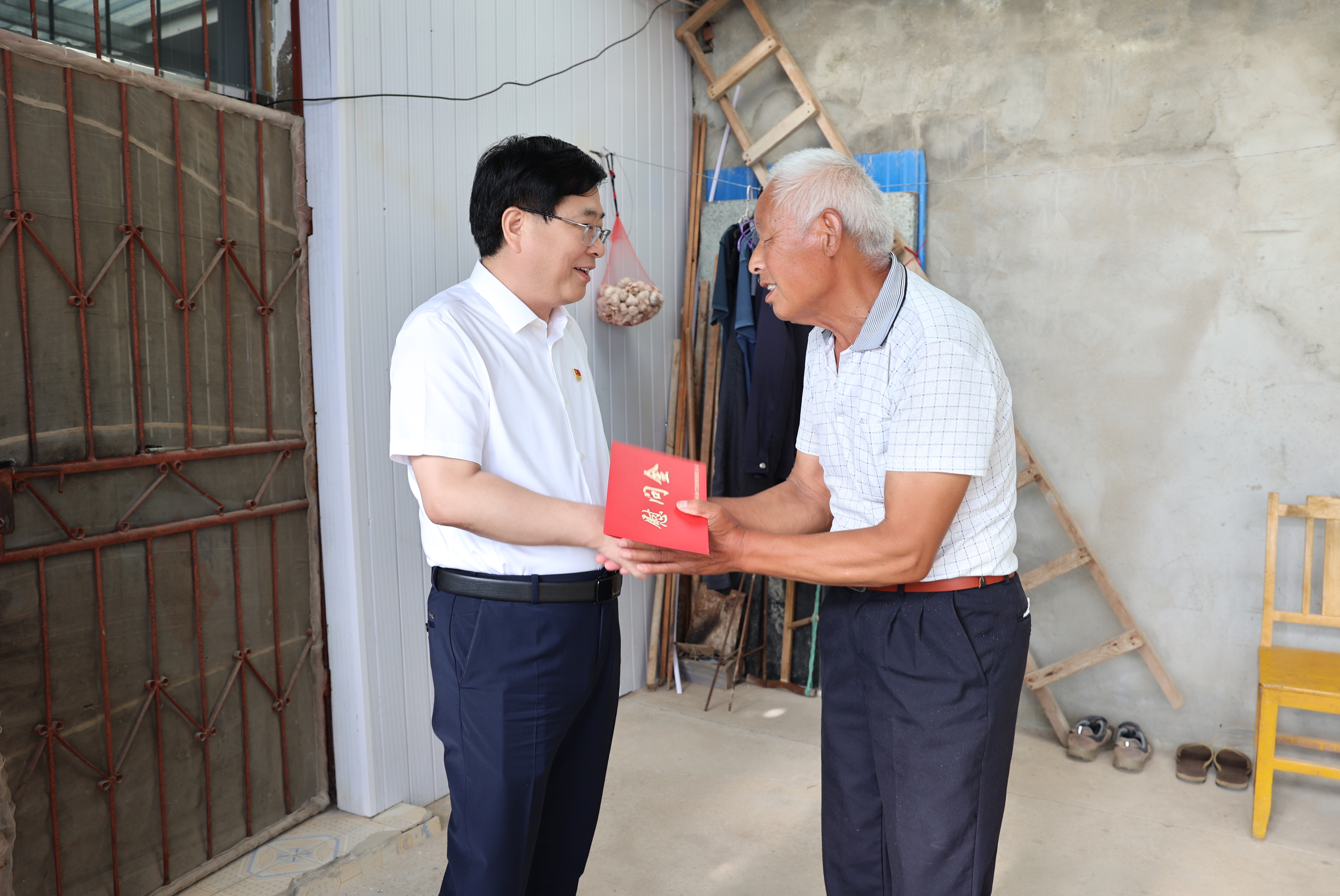 董事长1.jpg